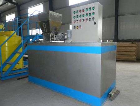 點擊查看詳細(xì)信息<br>標(biāo)題：全自動不銹鋼加藥裝置 閱讀次數(shù)：4286