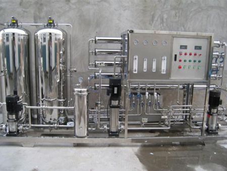 點擊查看詳細(xì)信息<br>標(biāo)題：反滲透設(shè)備 閱讀次數(shù)：3590